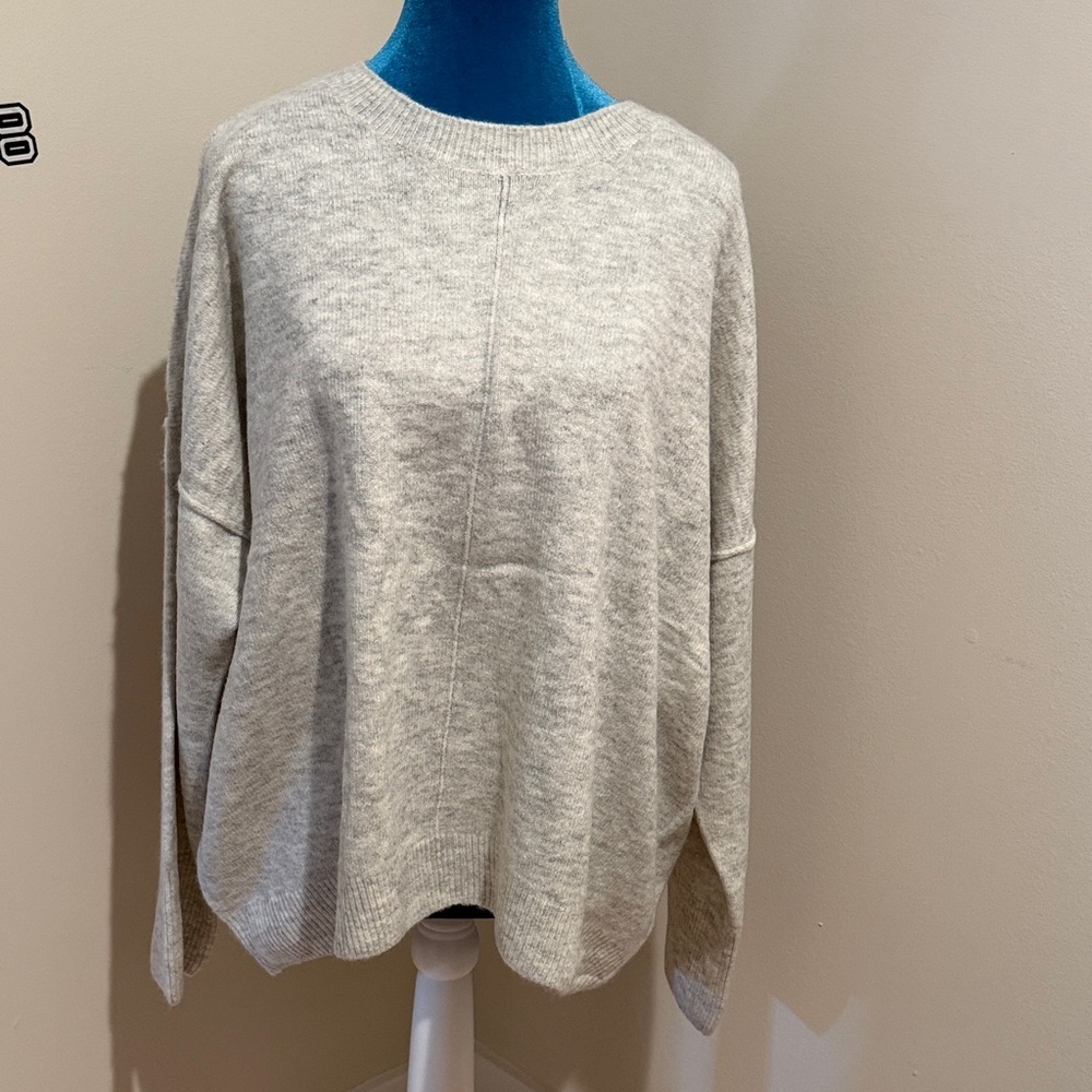 Vince Camuto Light Gray winter Sweater XL
